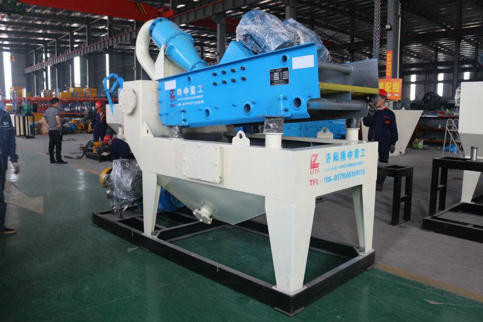 隆中生產的細沙回收機設備嚴格遵循環保標準